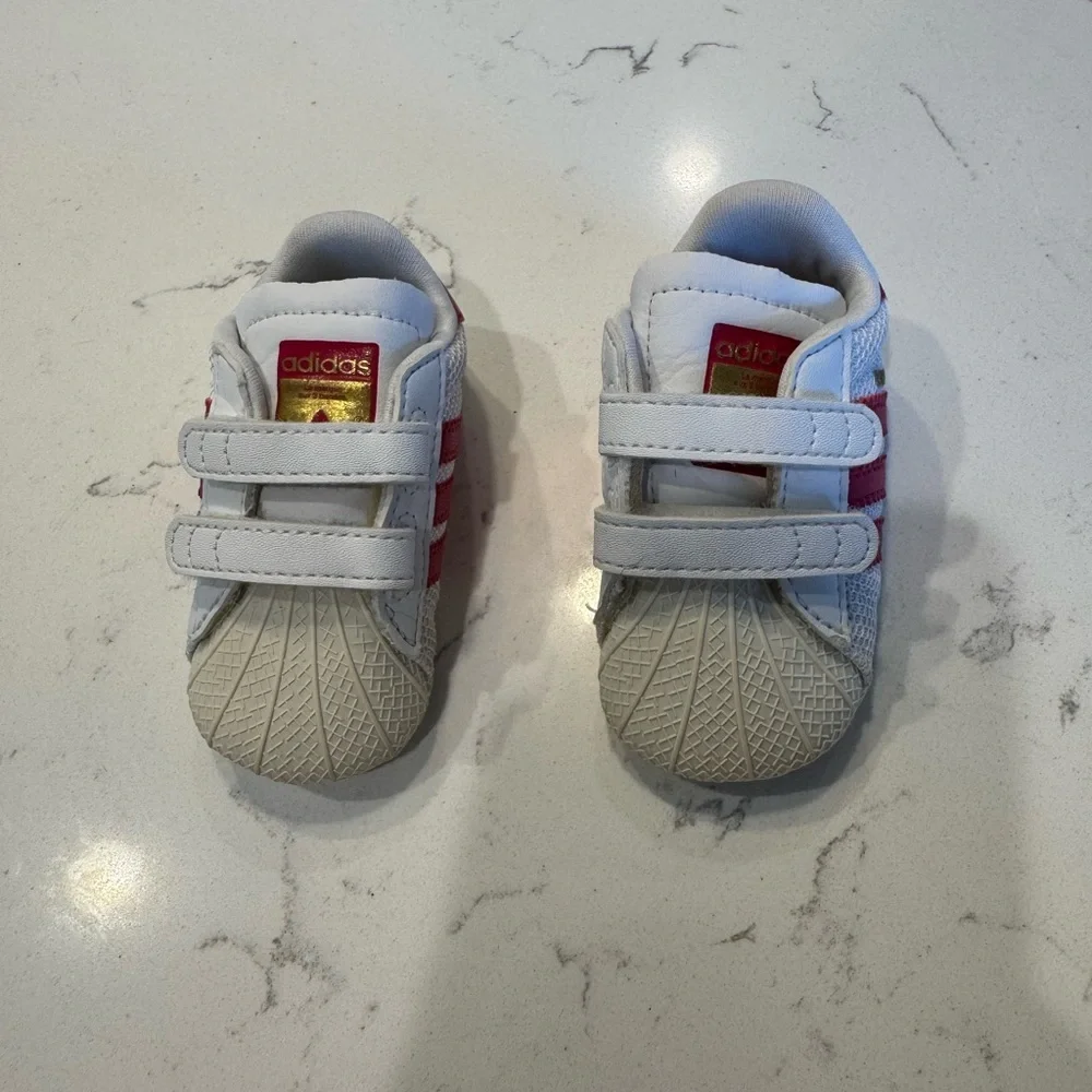 Adidas Superstar crib shoe white and pink size 1K